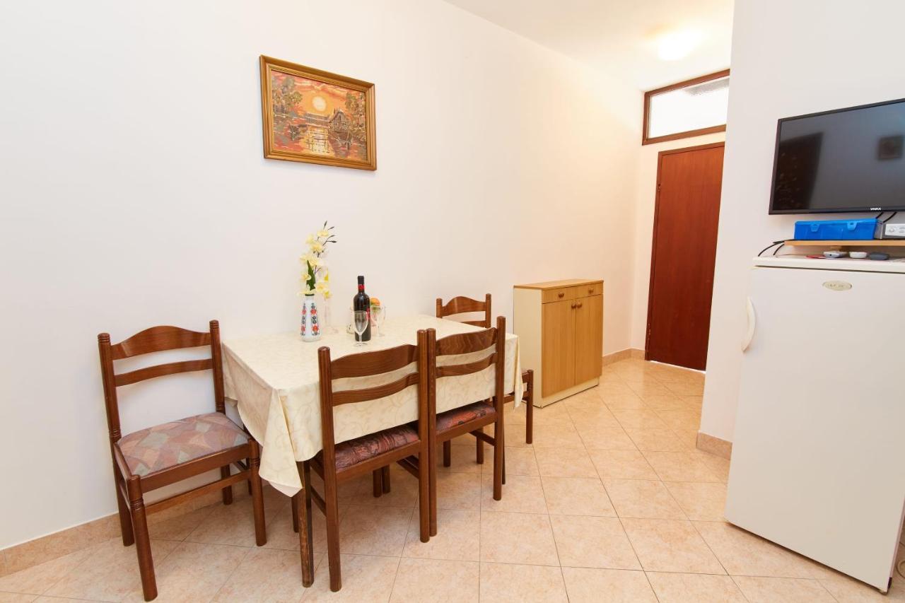 Apartments And Rooms With Parking Space Crikvenica - 19125 Exteriör bild
